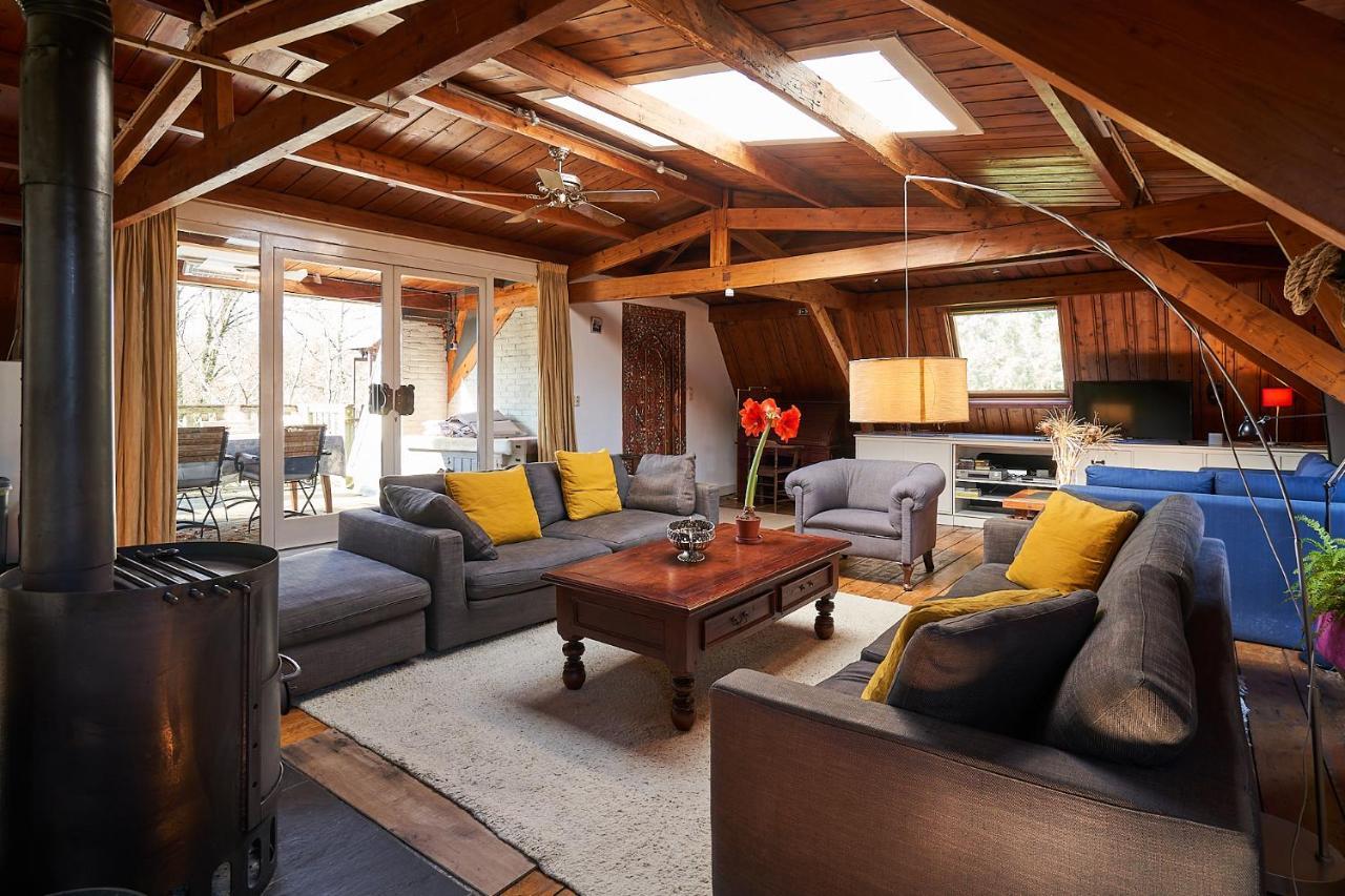 Huis Met De Leeuwenkoppen Dieren Exterior foto