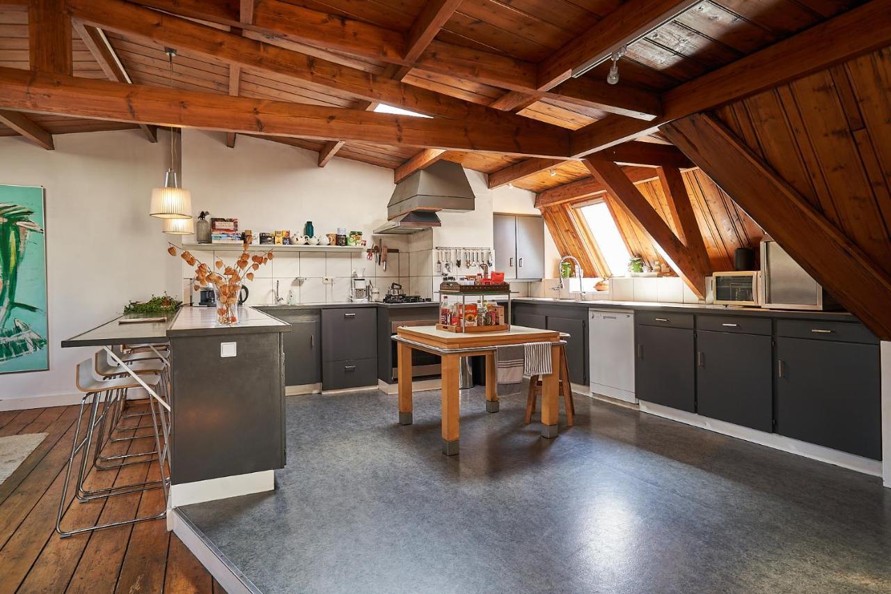 Huis Met De Leeuwenkoppen Dieren Exterior foto